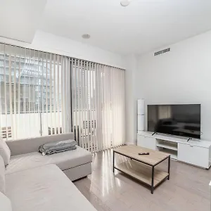 https://luxury-downtown-oasis-2-beds-free-parking.hotelstorontoontario.org