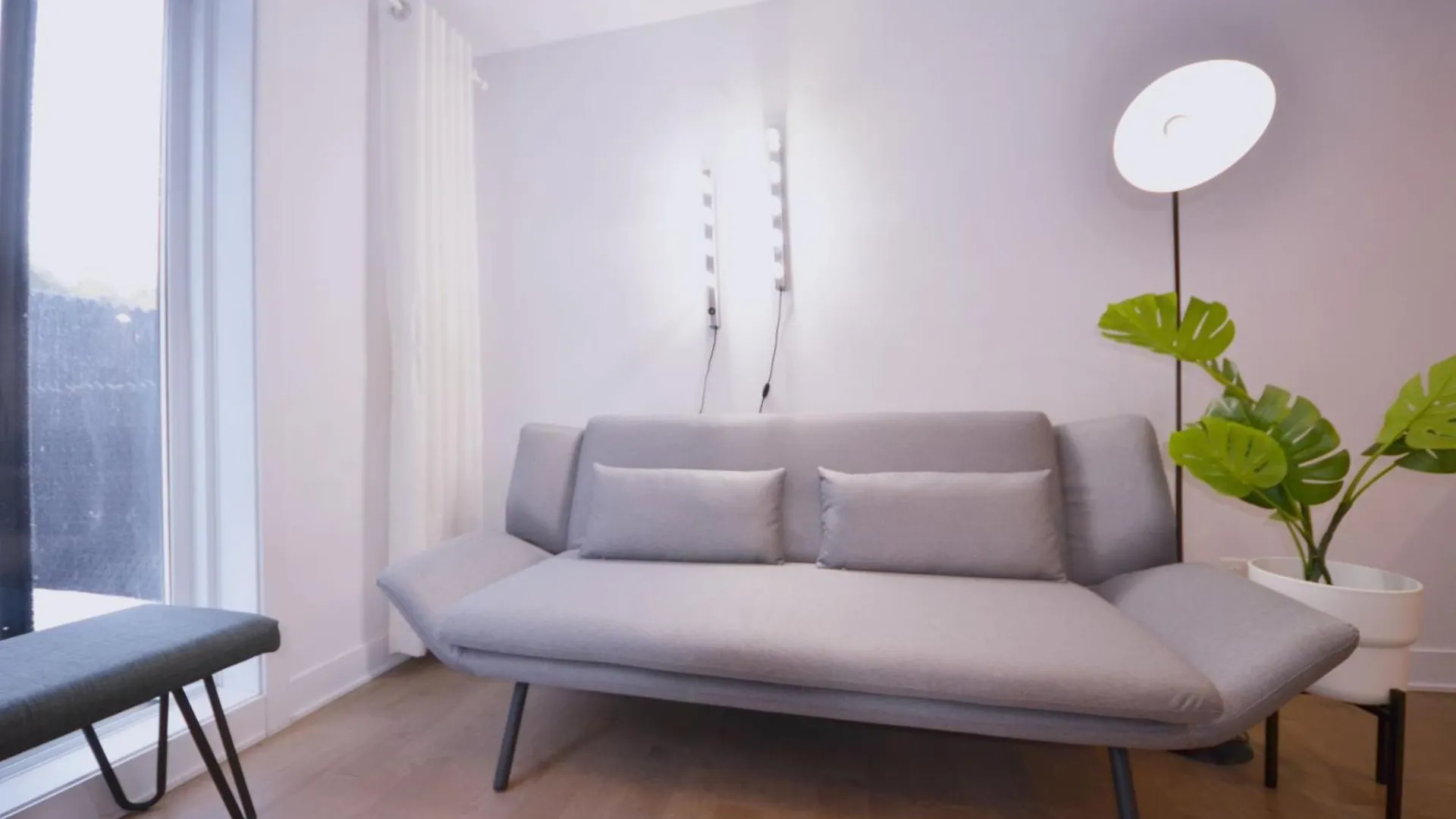 Apartment Mila Suites Montreal Canada
